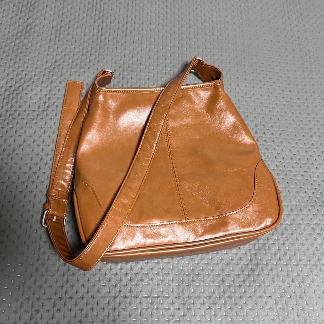 밀로 아카이브 쉘 레더 데이백 (브라운) 상품이미지1