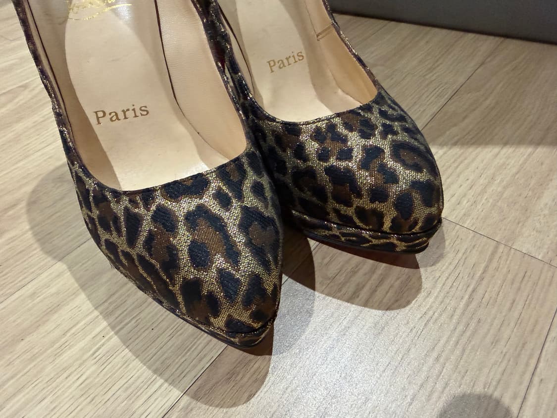 크리스찬루부탱 레오파드 힐 상품이미지9