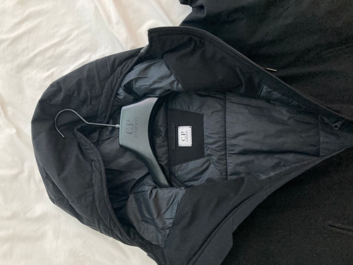 CP컴퍼니 패딩 52사이즈 상품이미지3