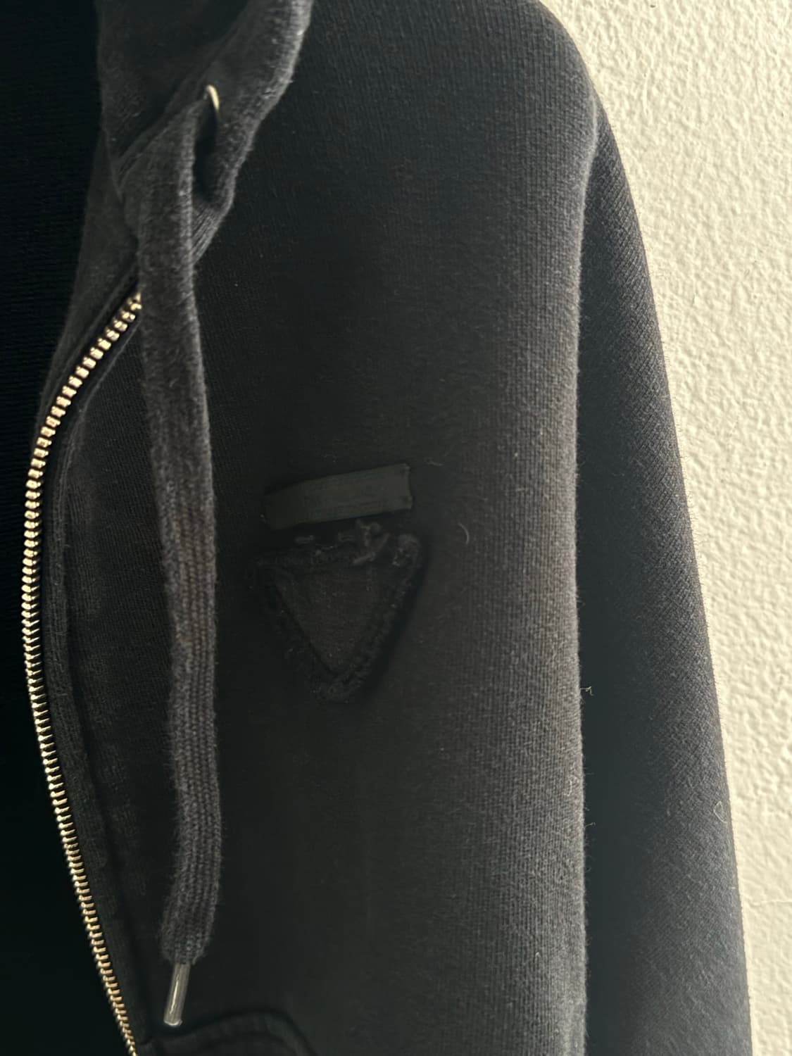 프라다 후드집업 상품이미지2