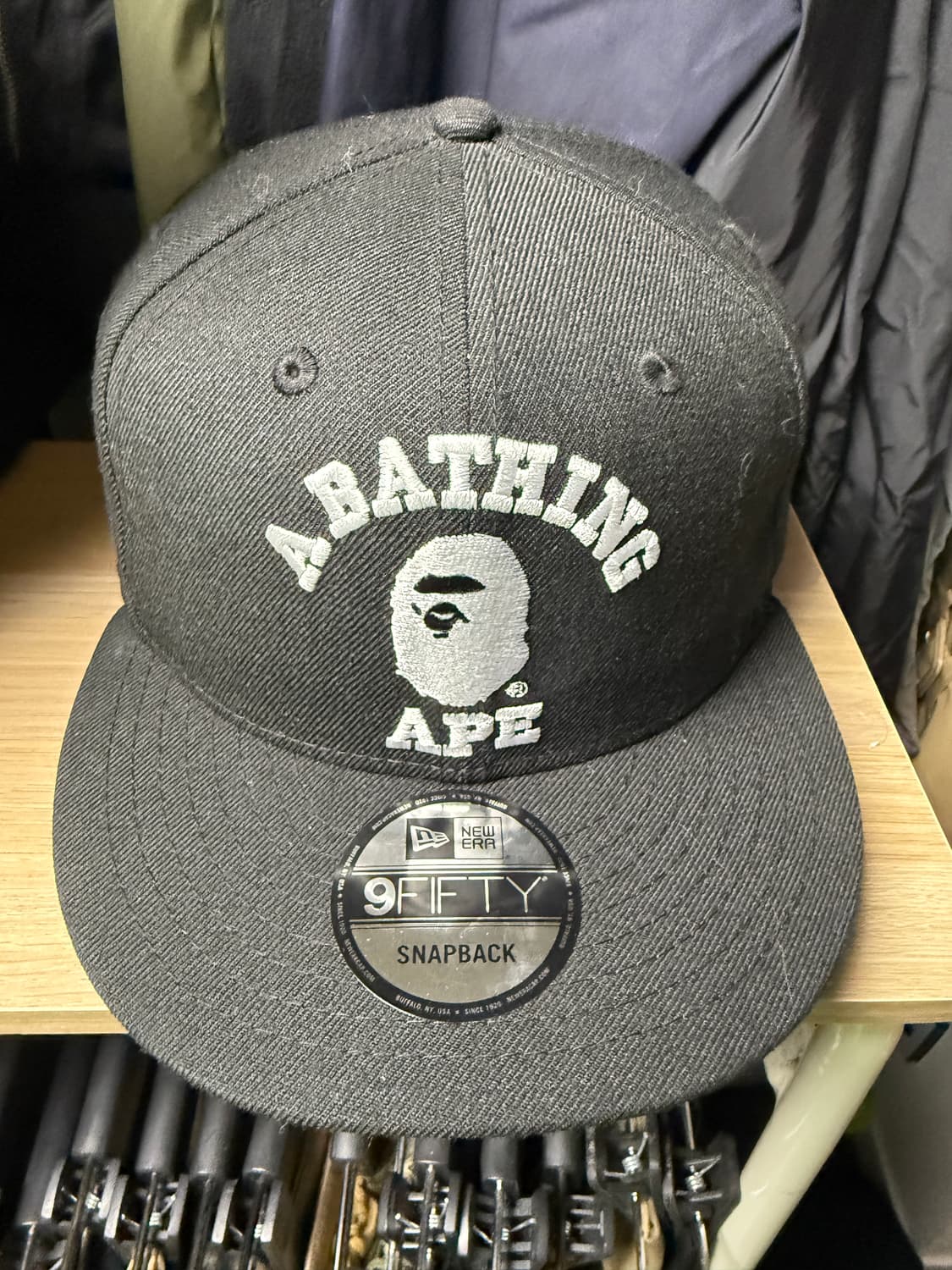 베이프 뉴에라 캡 상품이미지1