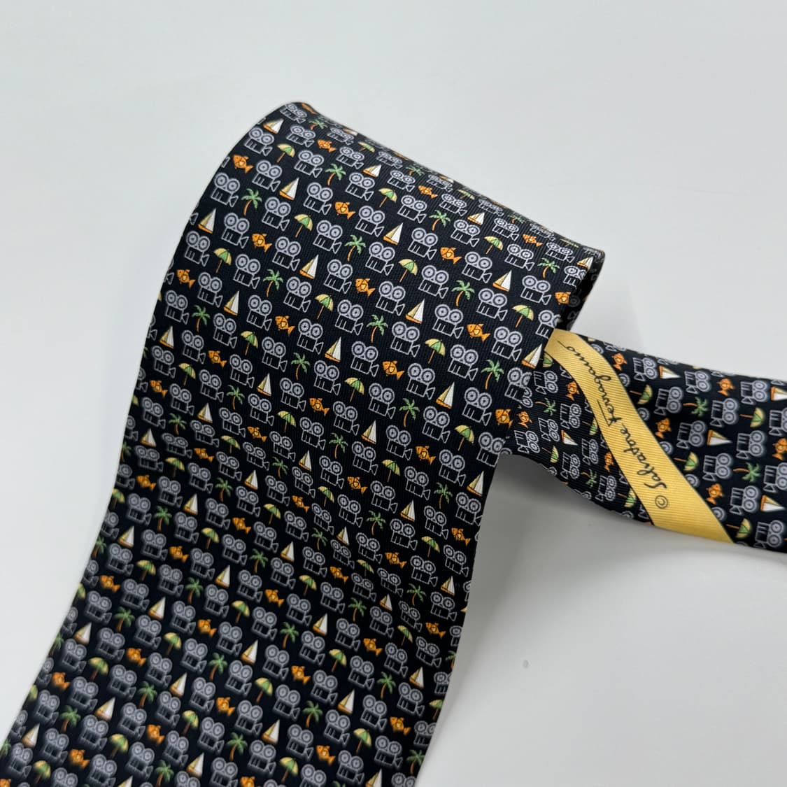 페레가모(Ferragamo) 명품 정품넥타이 상품이미지5