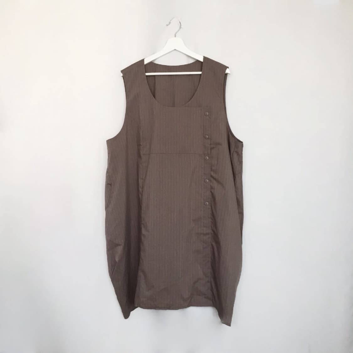 707. mocha button dress 상품이미지1