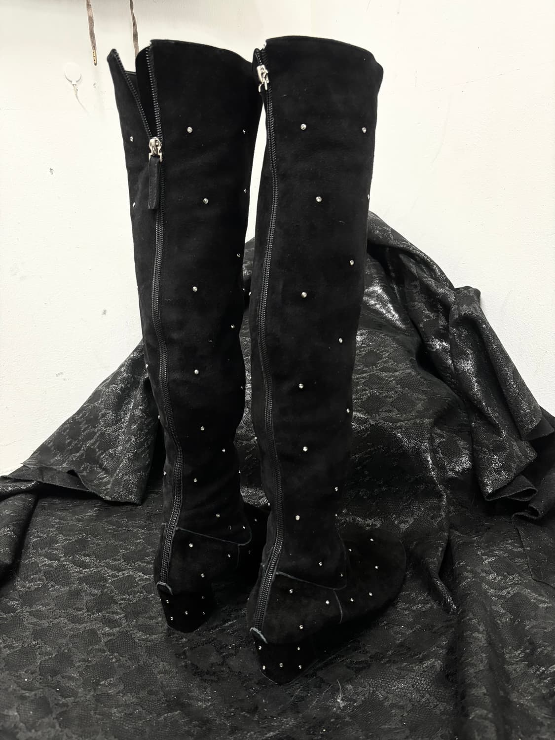 “Vintage” Y2K Mood Cubic Detail Black Lo 상품이미지5