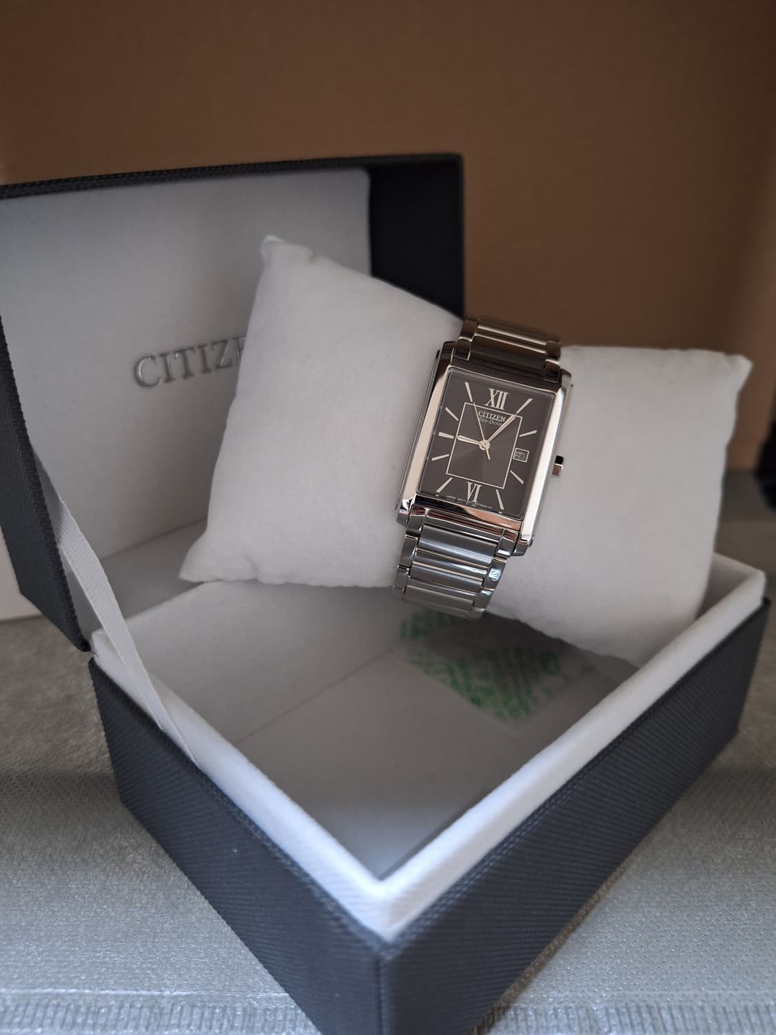 시티즌 탱크 에코드라이브 모델 판매합니다 상품이미지3