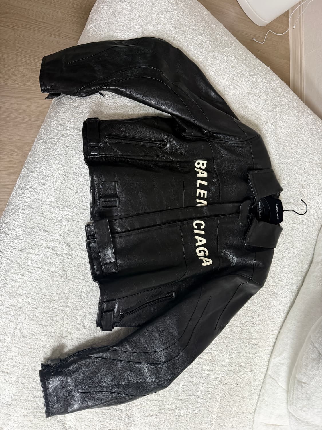 발렌시아가 버팔로 레더 자켓44 상품이미지1