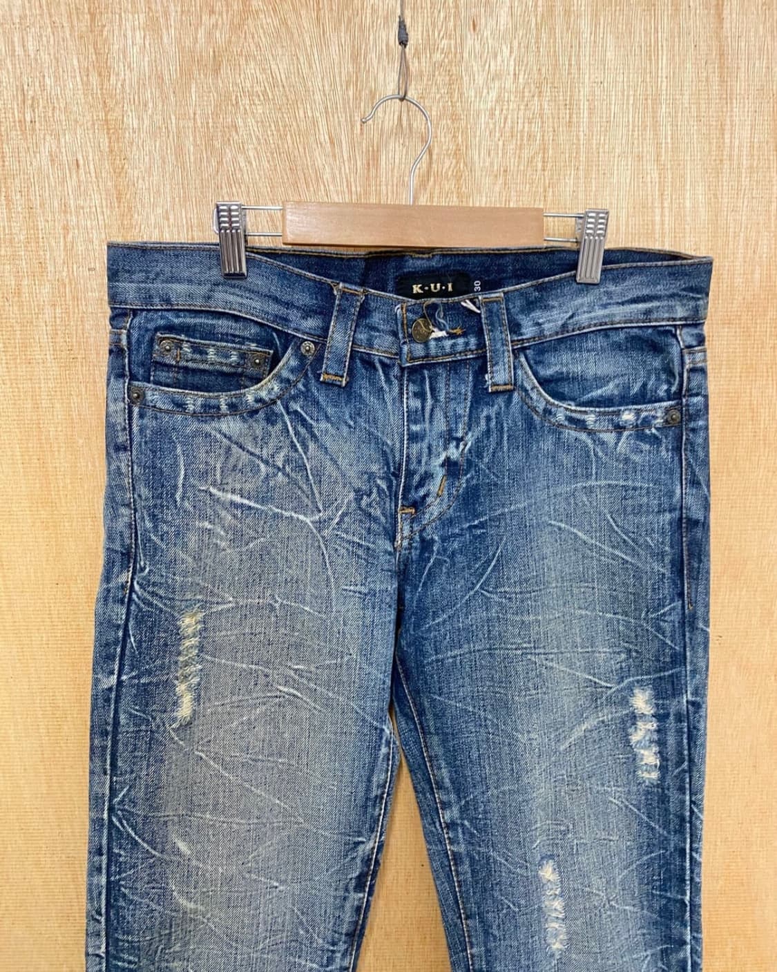 K.U.I 하드워싱 커브드 절개 부츠컷 상품이미지3