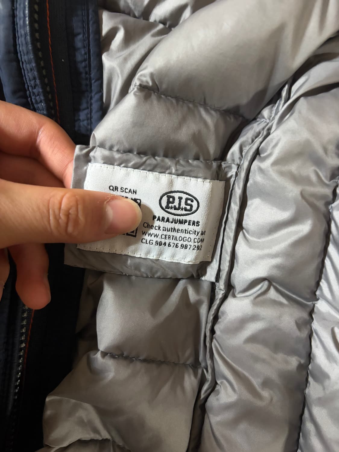 파라점퍼스 네이비 패딩 / 정품 / 수선이력 있음 상품이미지4