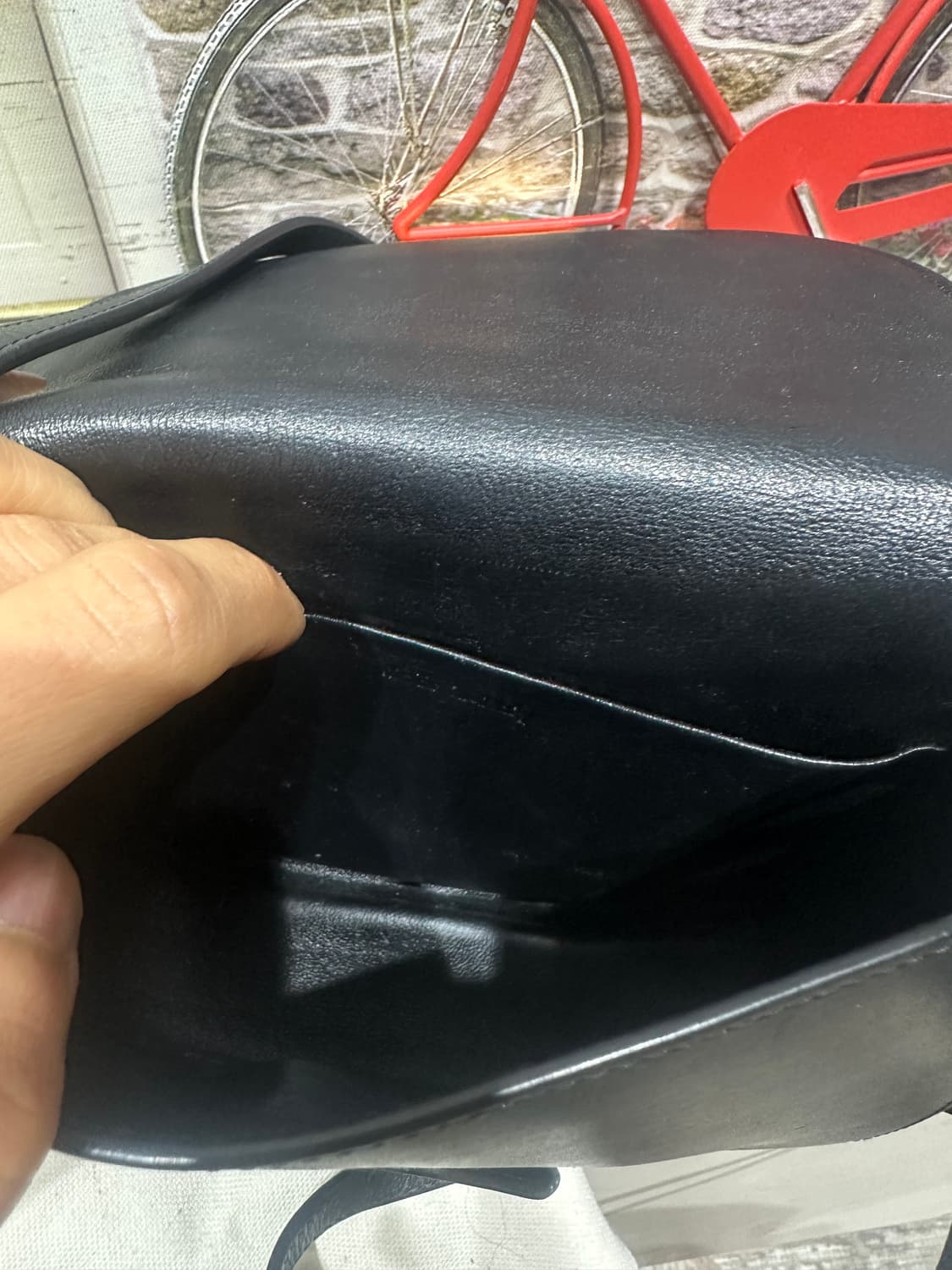 셀린느 트로터백 스몰 송아지 가죽 버전 판매합니다 상품이미지3