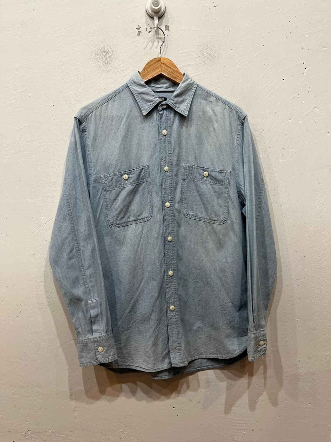 유니클로 셀비지 샴브레이 셔츠 M 상품이미지1