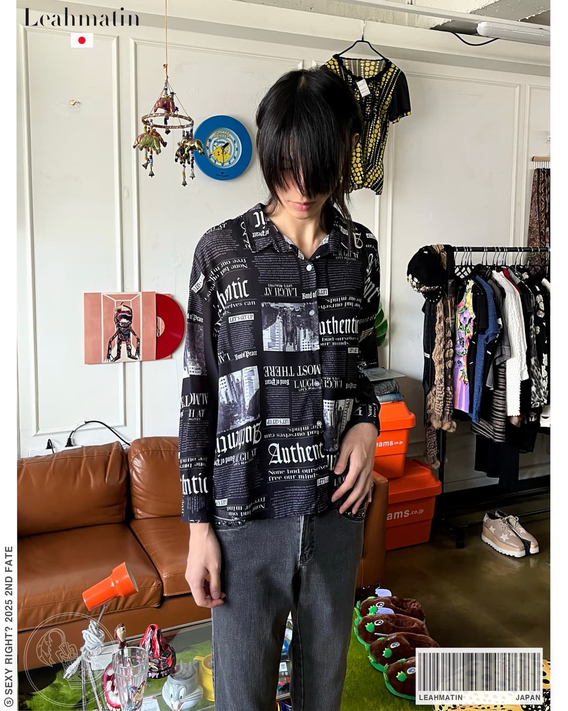 Leahmatin Black Newspaper Print Shirt 상품이미지1