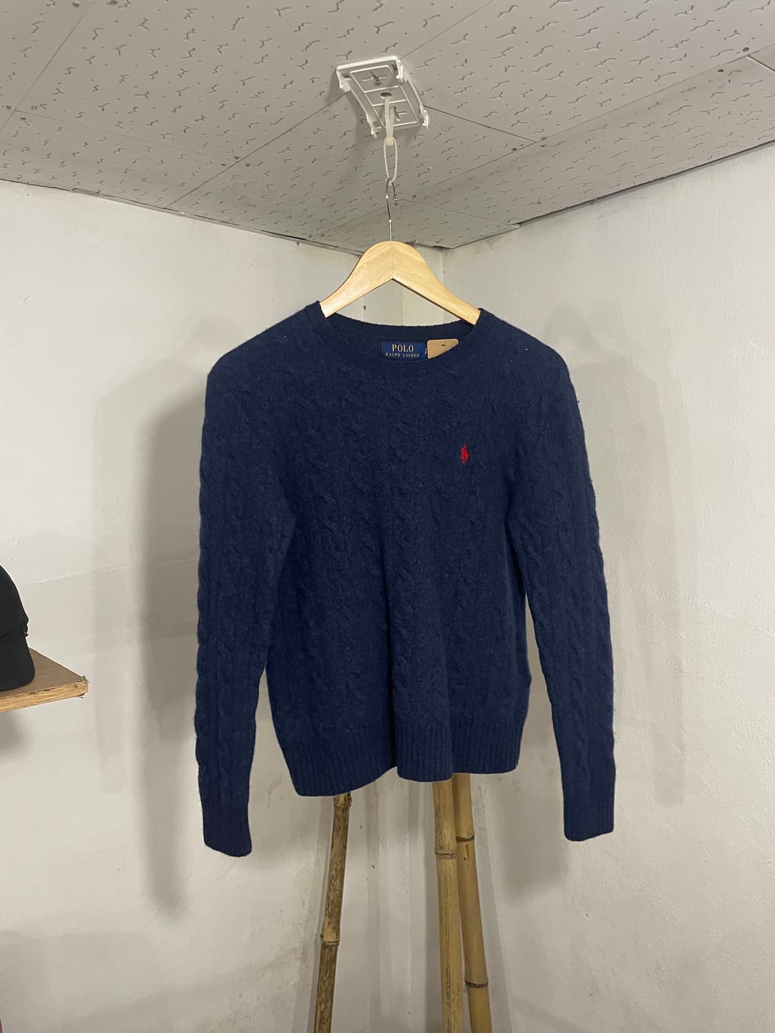 폴로니트 상품이미지1