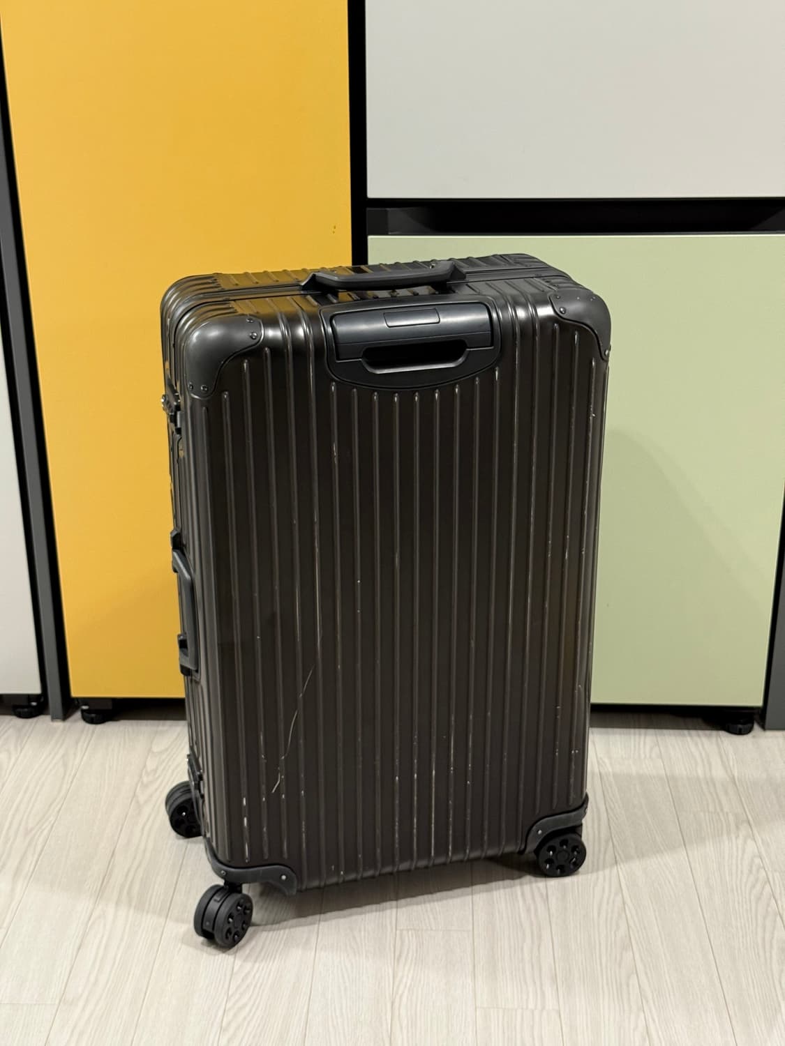 리모와 오리지널 블랙 체크인L 상품이미지4