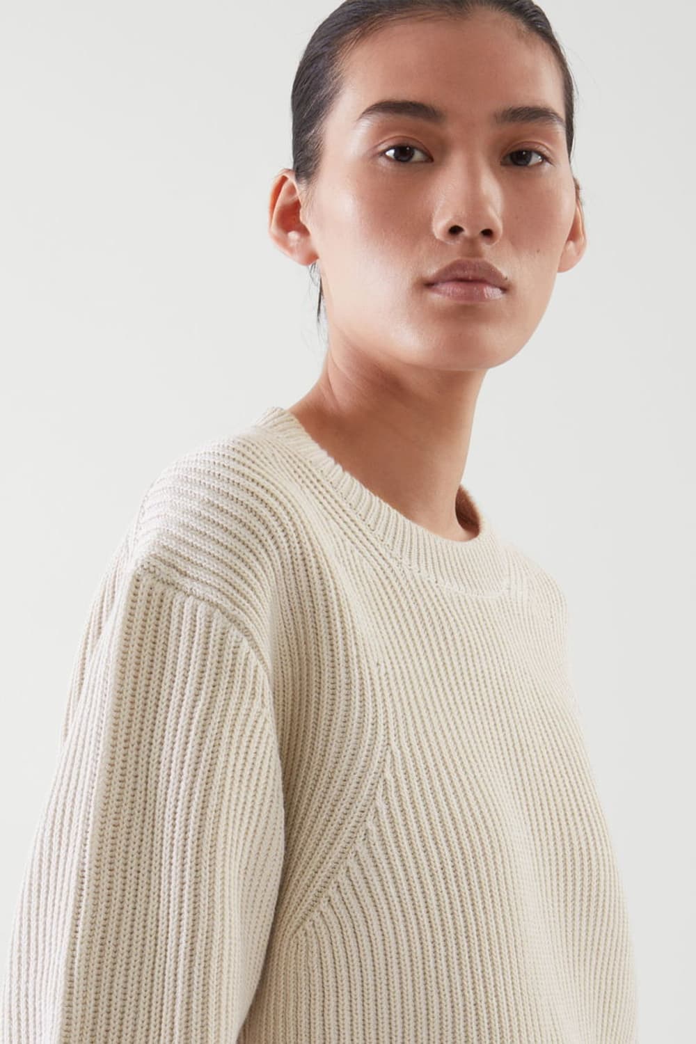 [코스] 여성 릴랙스 핏 블랙 니트 상품이미지9