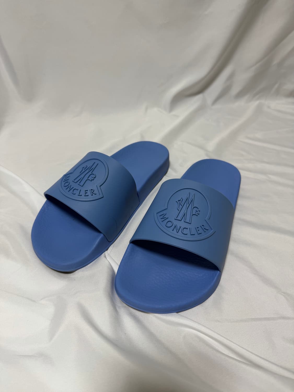 몽클레르 슬리퍼 상품이미지2
