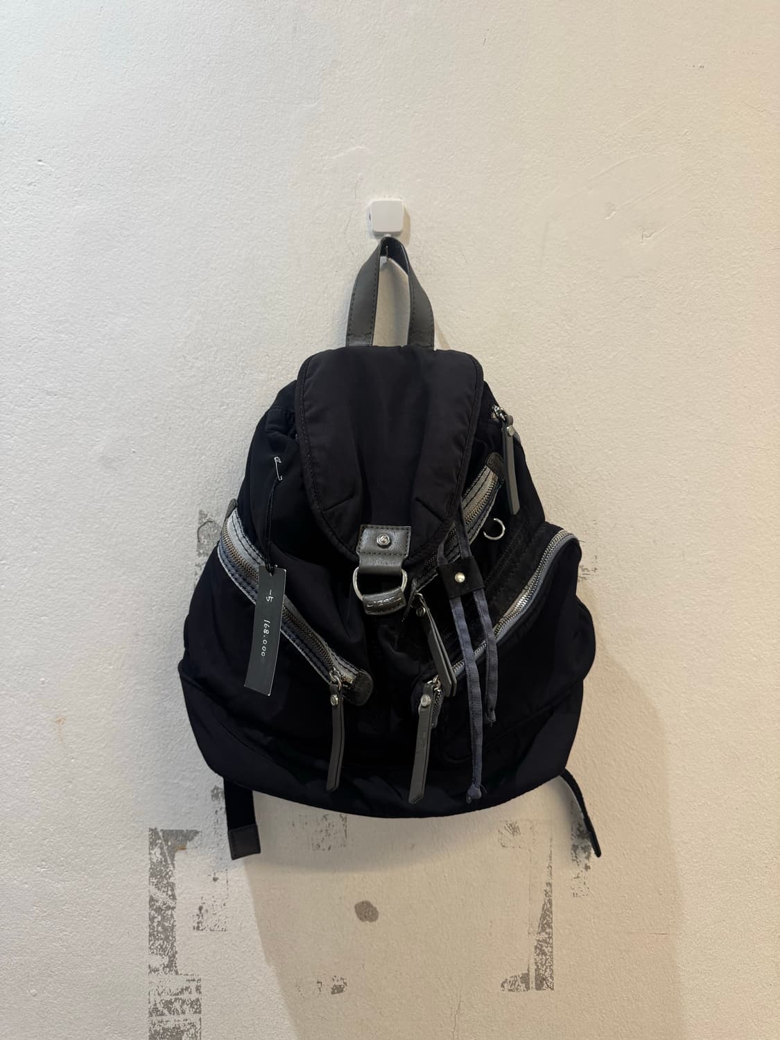 Diesel Multi-Pocket Nylon Backpack 상품이미지1