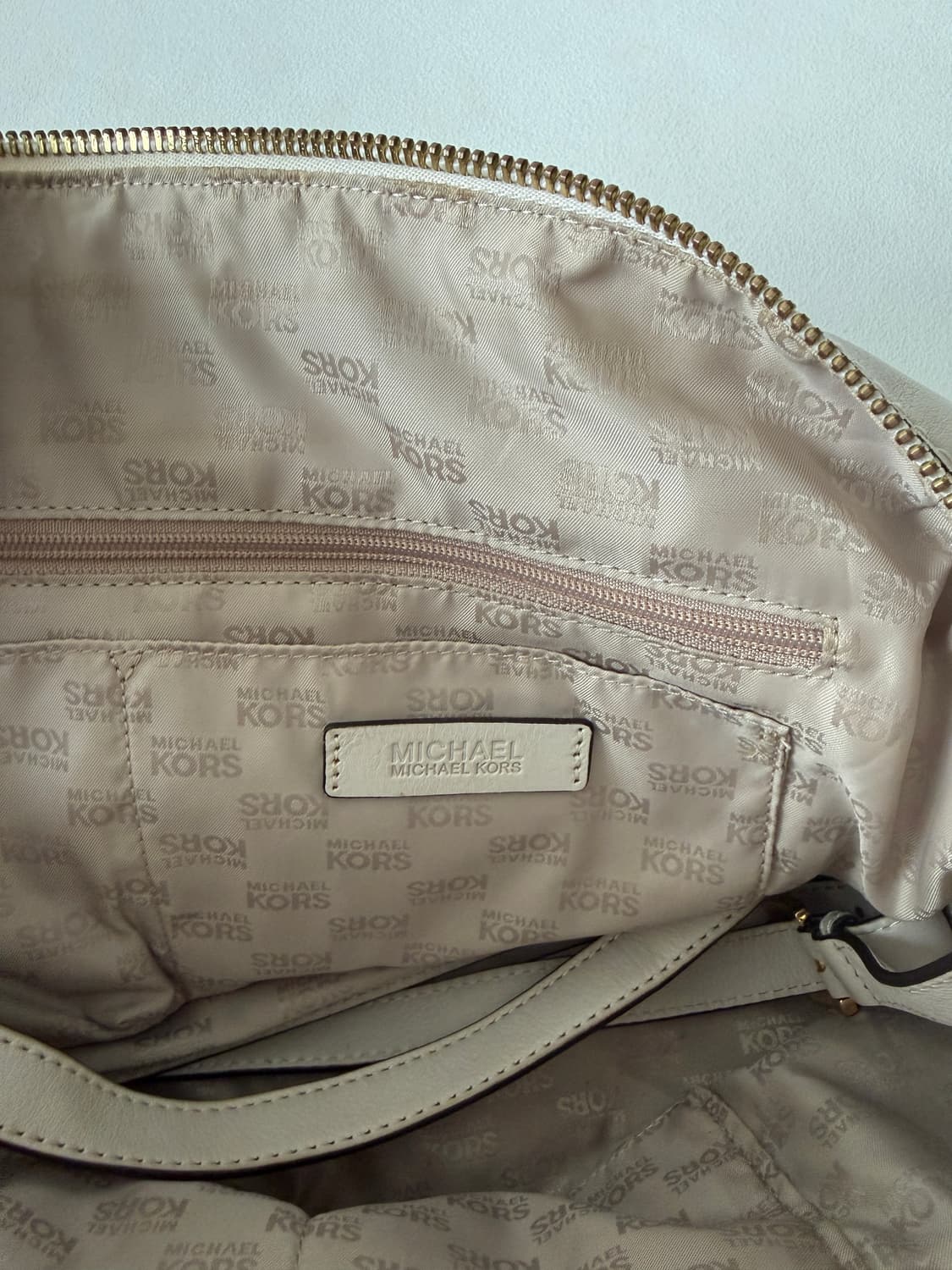 마이클코어스(MICHAEL KORS) 레더 토트백(크로스 가능) 상품이미지7