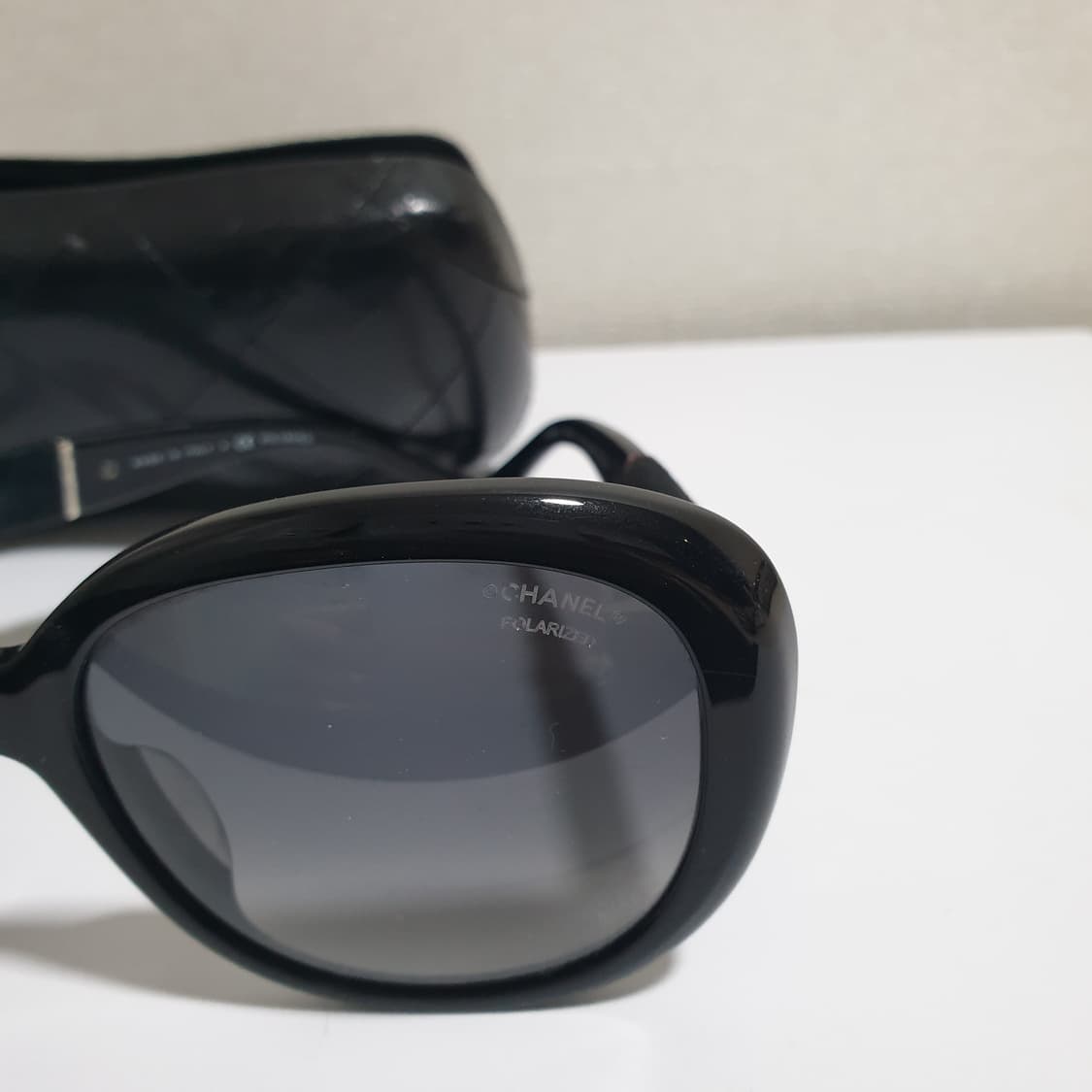 샤넬 빈티지 블랙 스웨이드 선글라스 상품이미지5