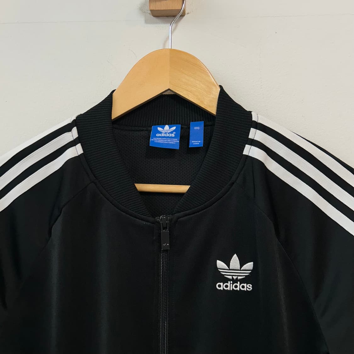 10755 - 아디다스 블랙 슈퍼스타 트랙탑 져지 상품이미지3