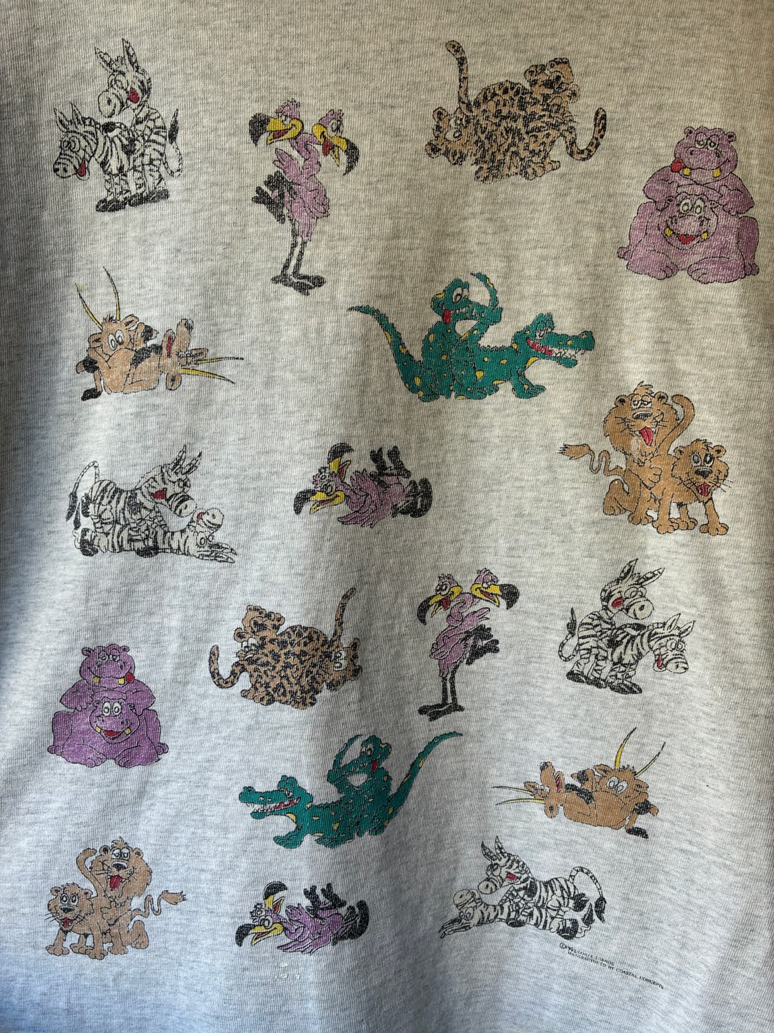 90s FRUIT OF THE LOOM Animal Graphic Tee 상품이미지4