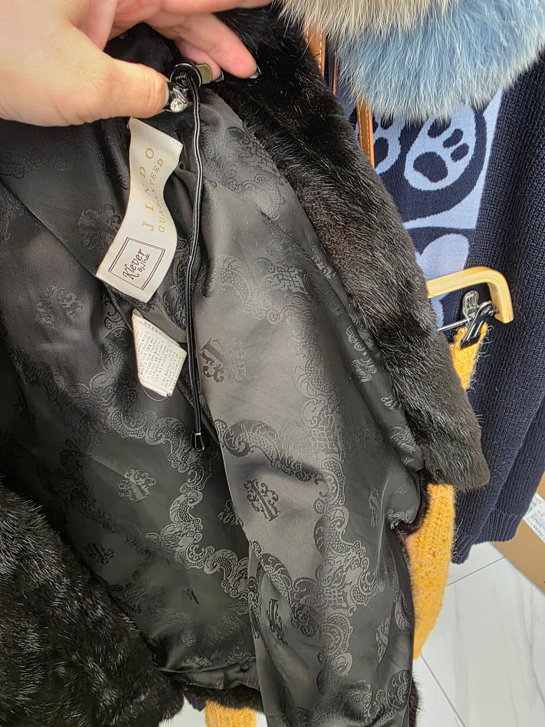 진도 끌레베 밍크 후드 베스트 조끼 91 상품이미지8