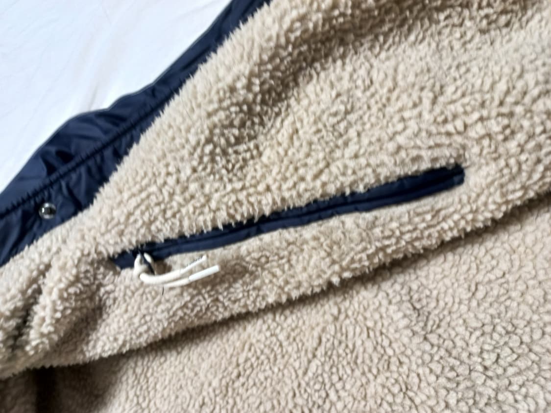 뉴발란스 리버시블 양털 롱 패딩네이비 상품이미지3