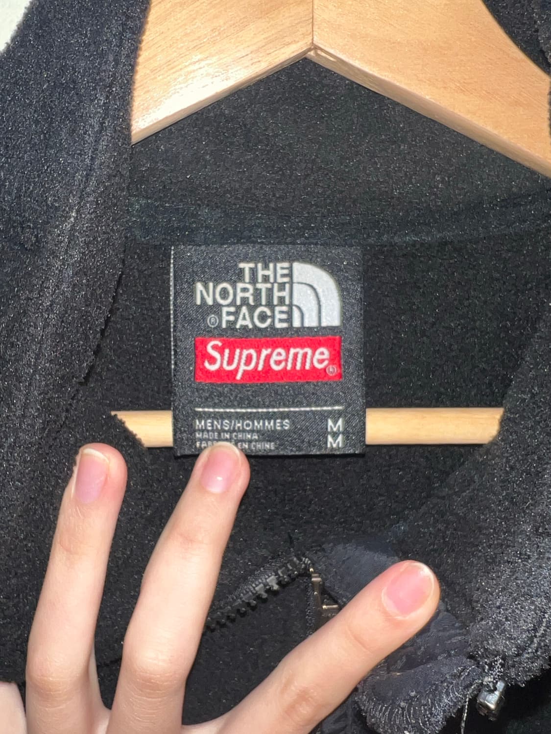 슈프림 x 노스페이스 트랜스 안타티카 익스페디션 플리스 자켓 블랙 - 1 상품이미지2