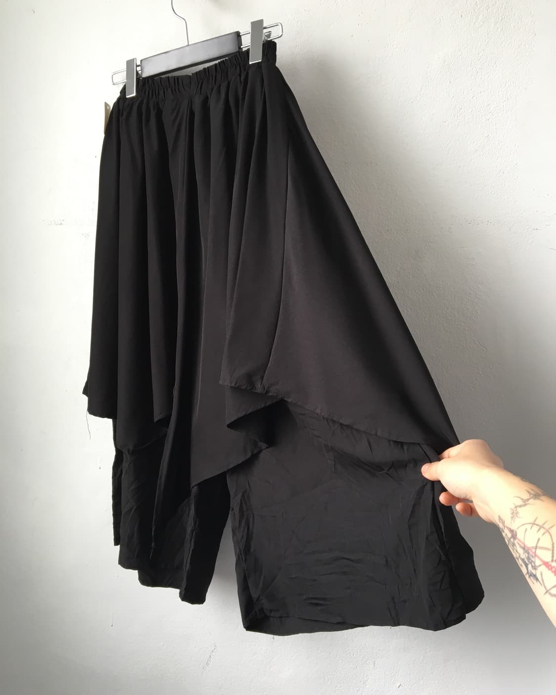 Drape unbalanced pants 상품이미지3
