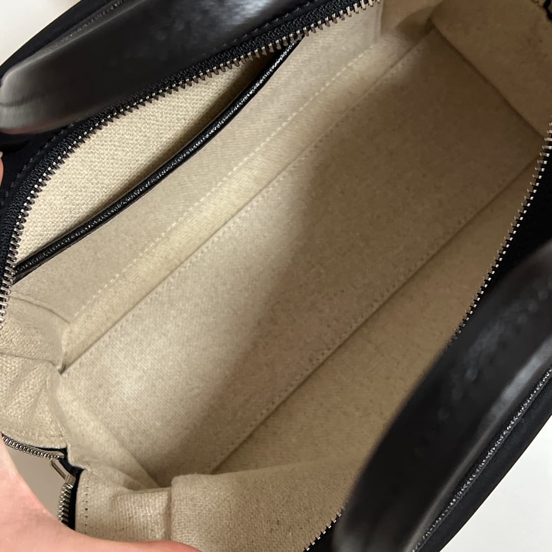 투티에 로케백 스몰 나일론 블랙 상품이미지7