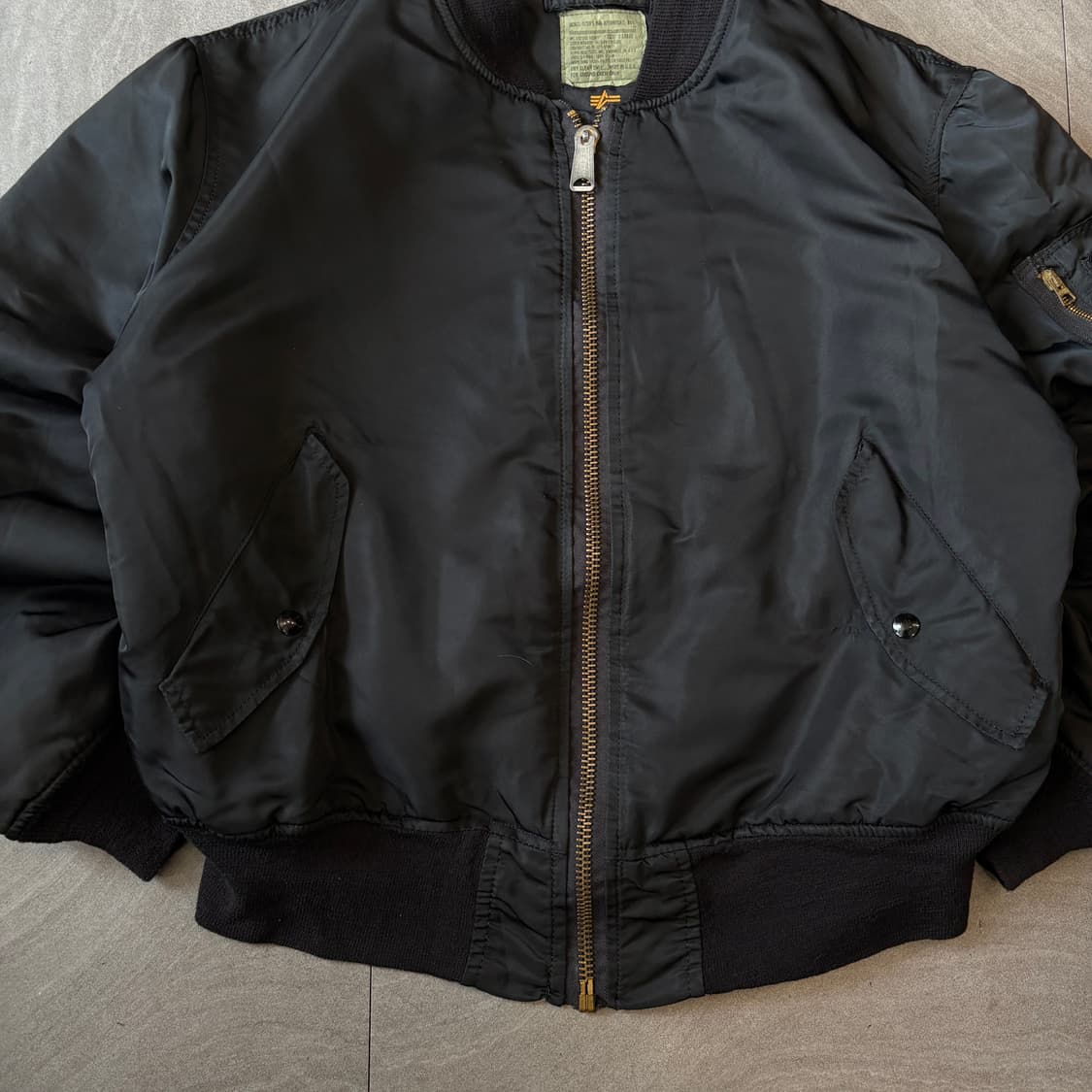 알파인더스트리 정품 블랙 ma-1 자켓 상품이미지4