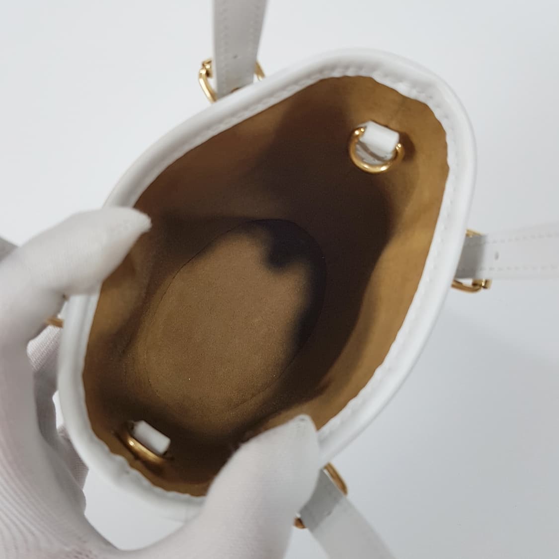 루이비통 M92663 모노그램 멀티 화이트 트루빌 토트백 상품이미지9