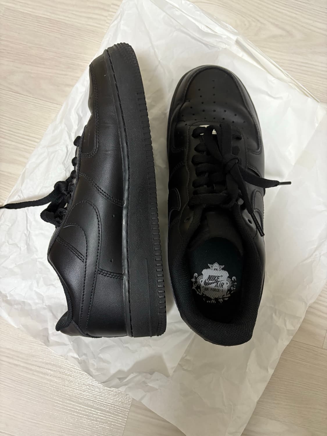 나이키 에어포스 1 07 로우 트리플 블랙 260 상품이미지3