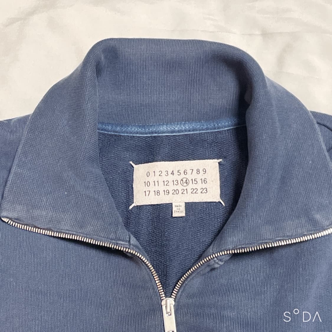 마르지엘라 엘보우패치 하프집업 맨투맨 네이비 상품이미지4