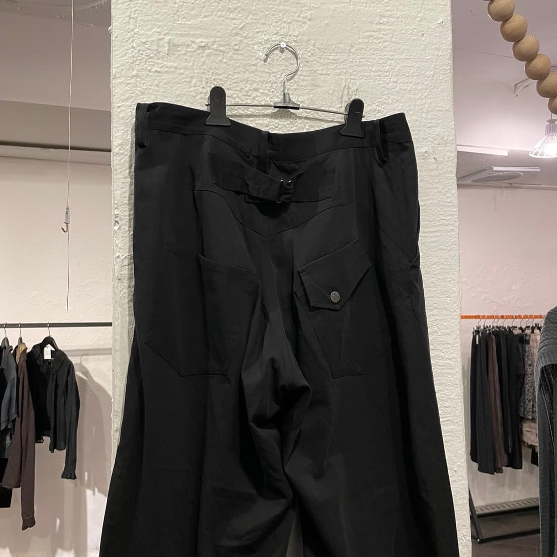 요지야마모토 백포켓 오버사이즈 팬츠 상품이미지2