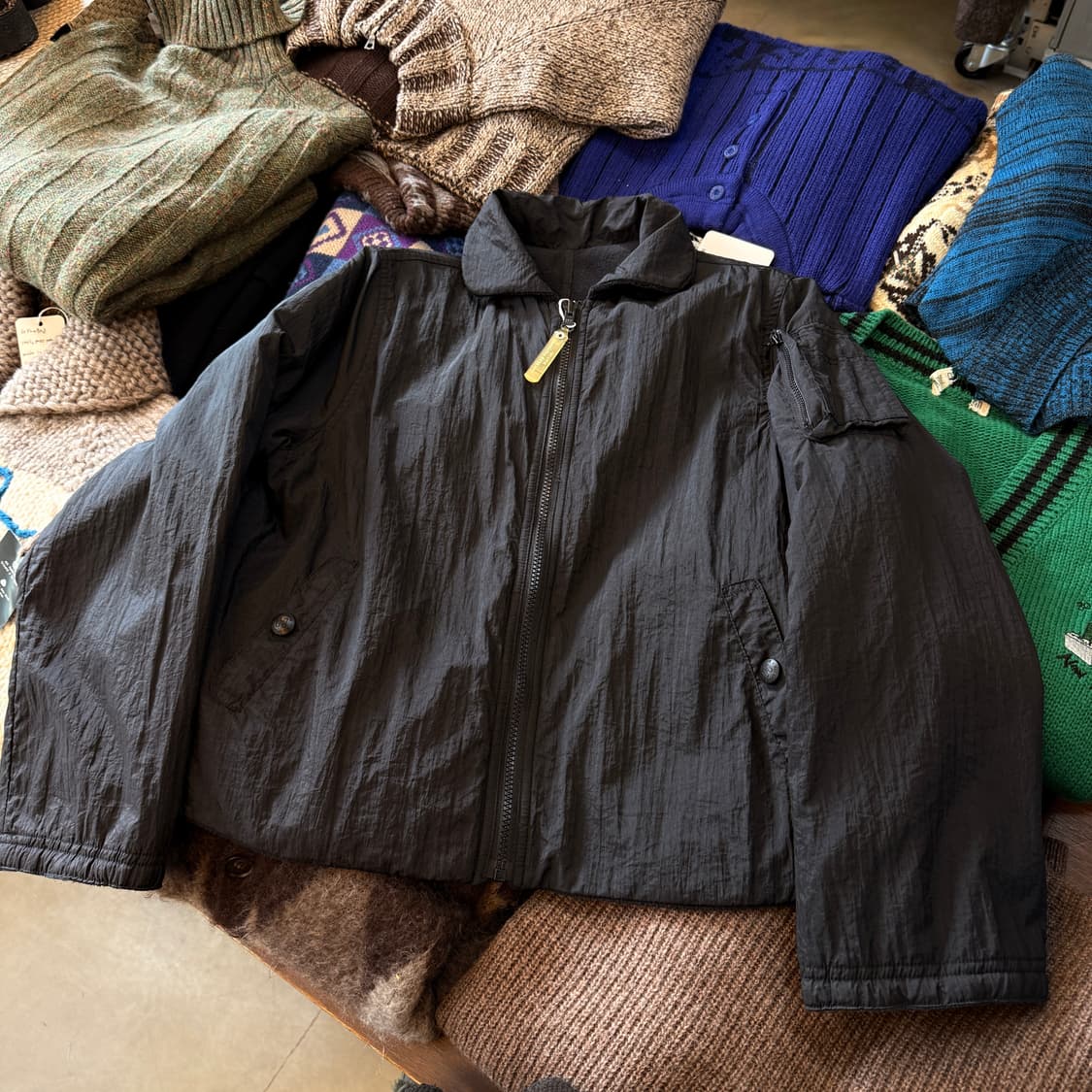 하이 스포팅 기어 BY 이세이미야케 리버서블 나일론 플리스 자켓 상품이미지4