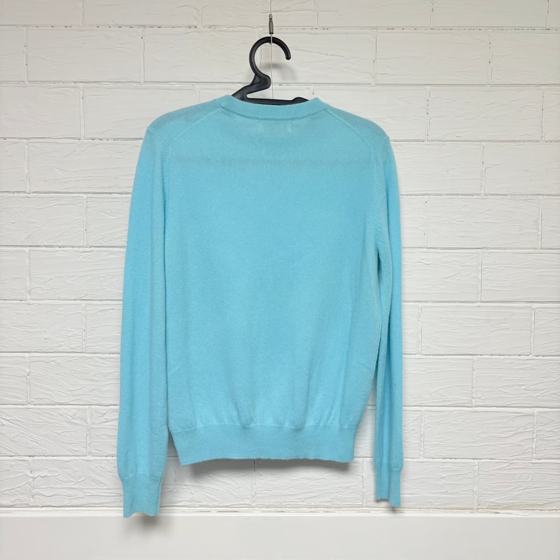 하늘색 캐시미어 100% 긴팔 니트 상품이미지3