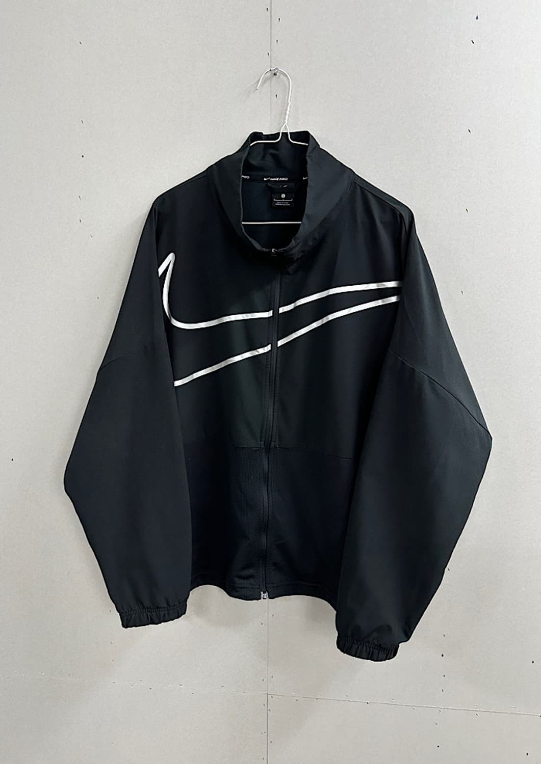 나이키 프로 바람막이 L  상품이미지3