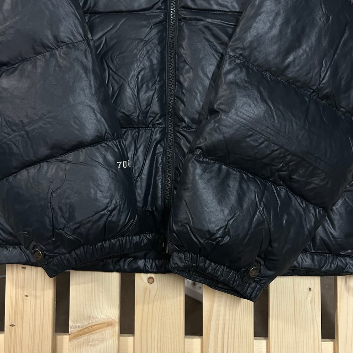  (90) 구 노스페이스 눕시 700 패딩 유광 블랙 상품이미지4