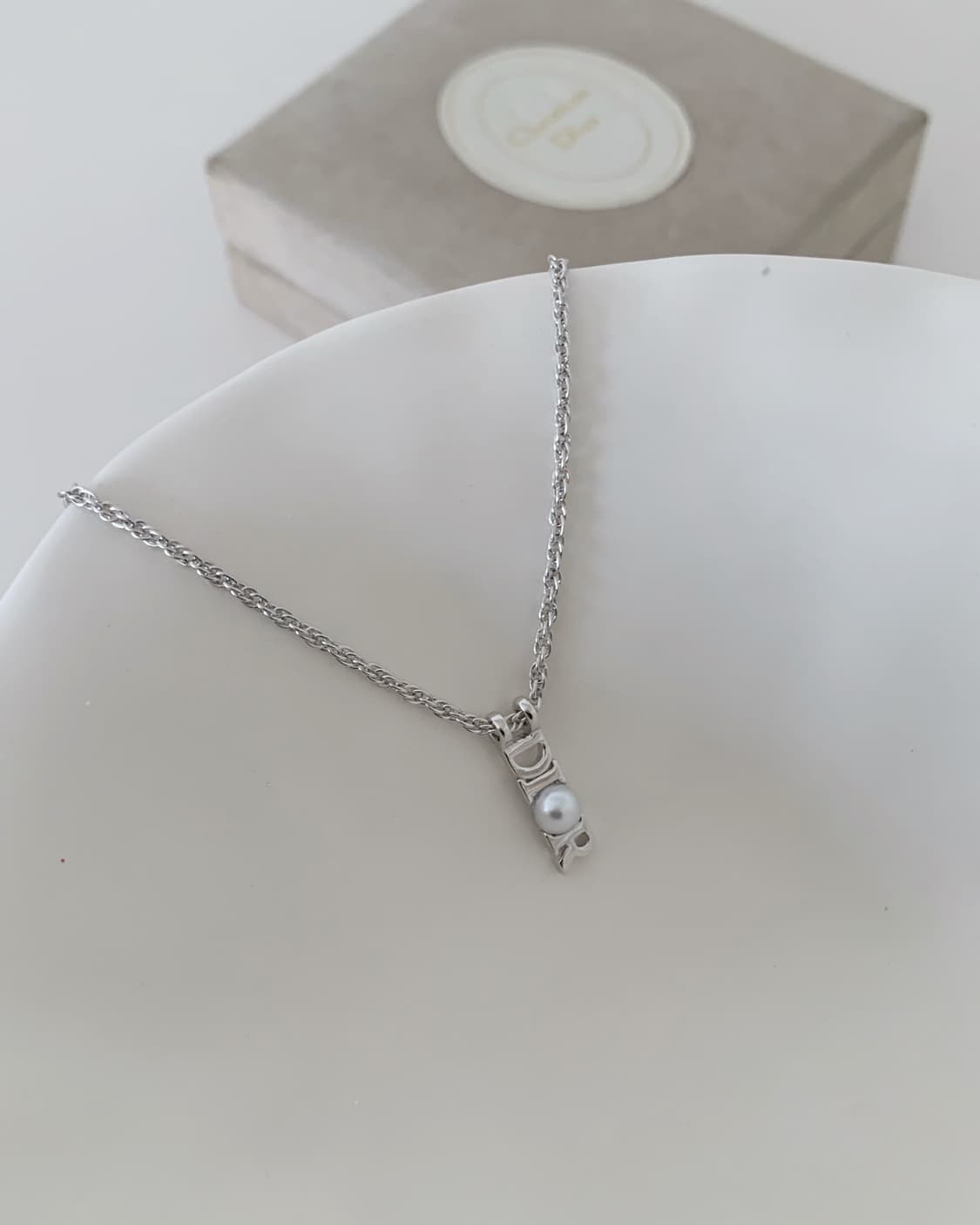 [ 디올 ] 빈티지 디올 실버 로고 진주 목걸이 상품이미지4