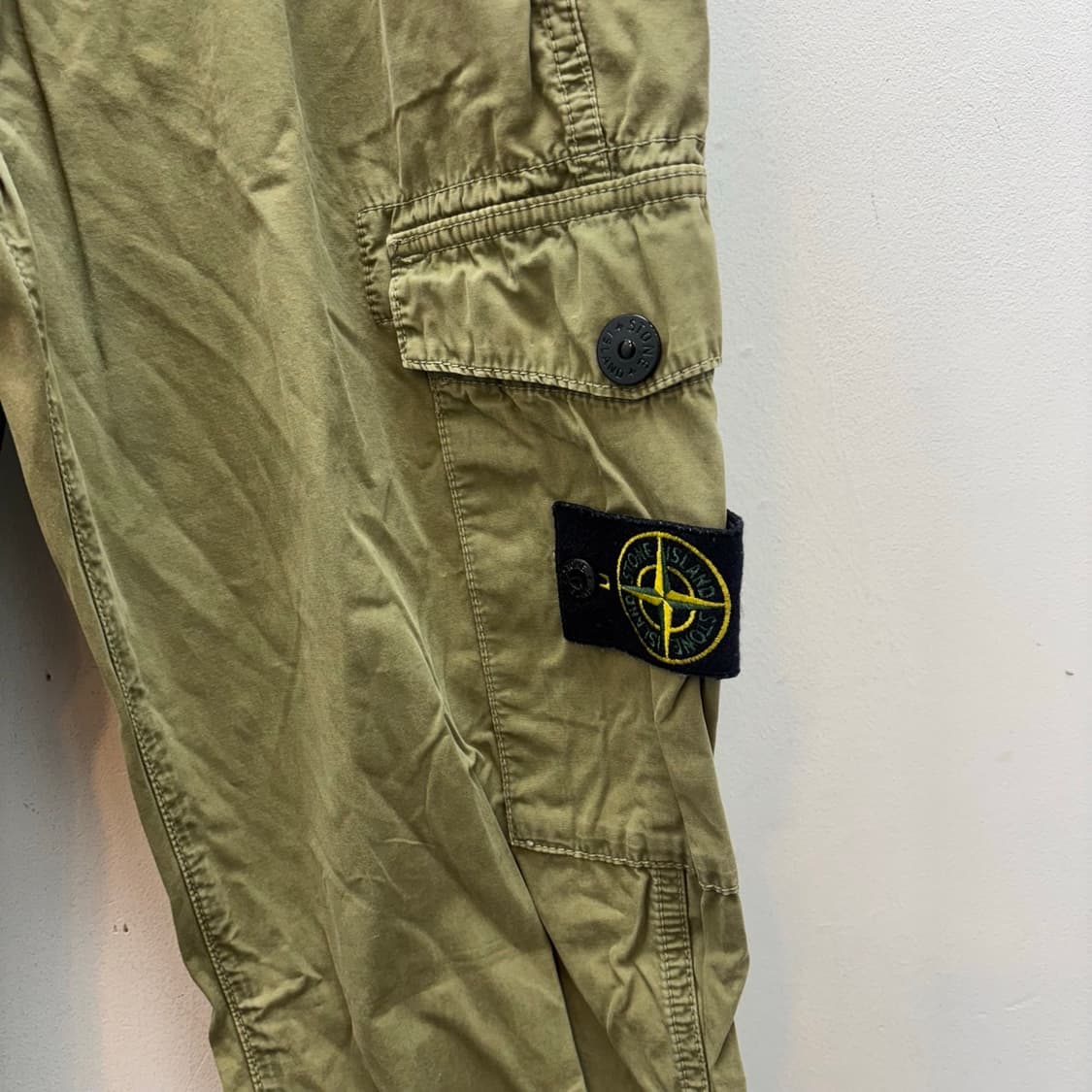 스톤아일랜드 카고 팬츠  상품이미지2