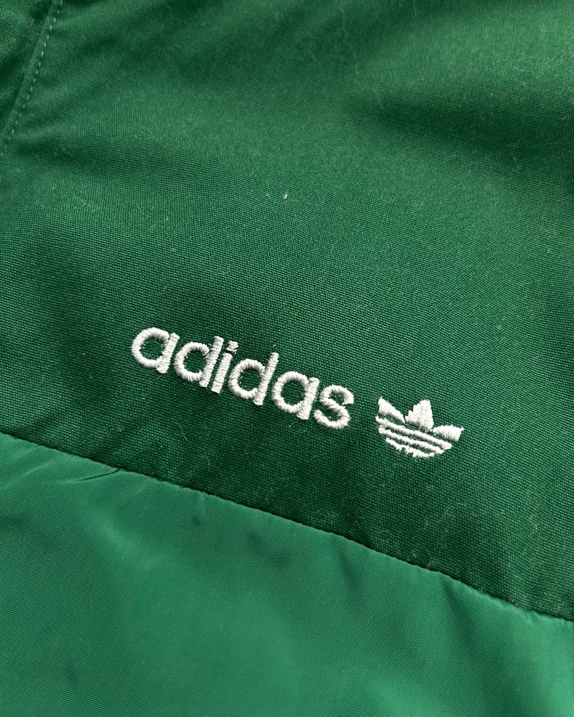 아디다스 00‘s 로고 그린 푸퍼 패딩 상품이미지3