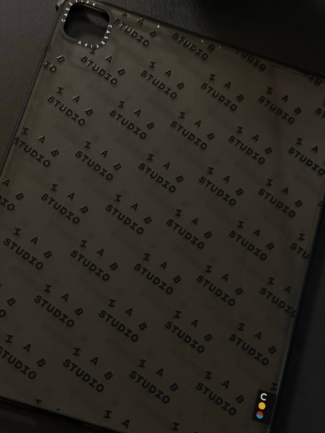 케이스티파이 IAB 스튜디오 아이패드 케이스 look 상품이미지1