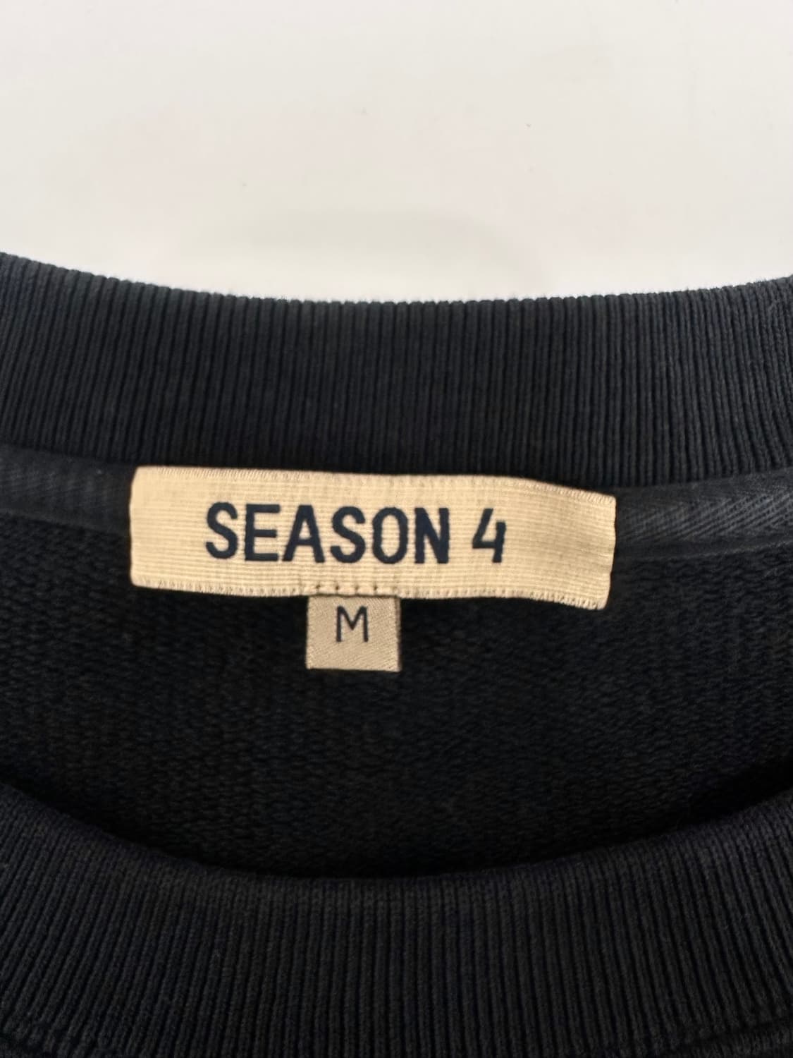 Yeezy 이지 시즌4 블랙 맨투맨 상품이미지5