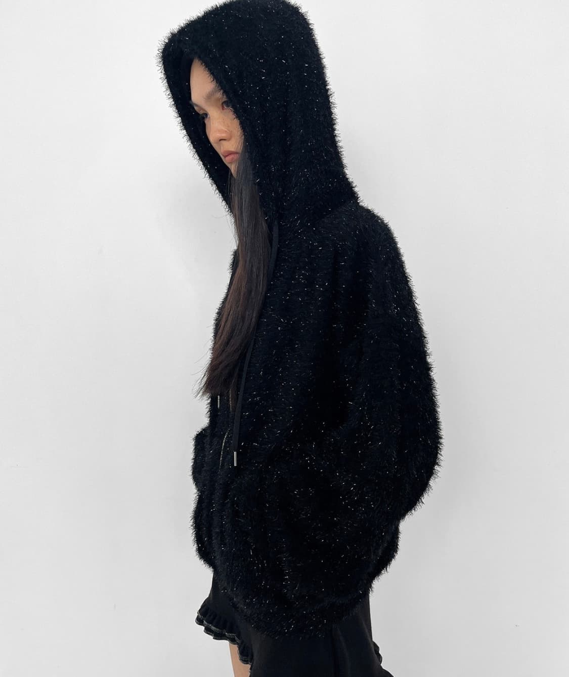 GLITTER FURRY ZIP-UP HOODIE, BLACK 상품이미지3