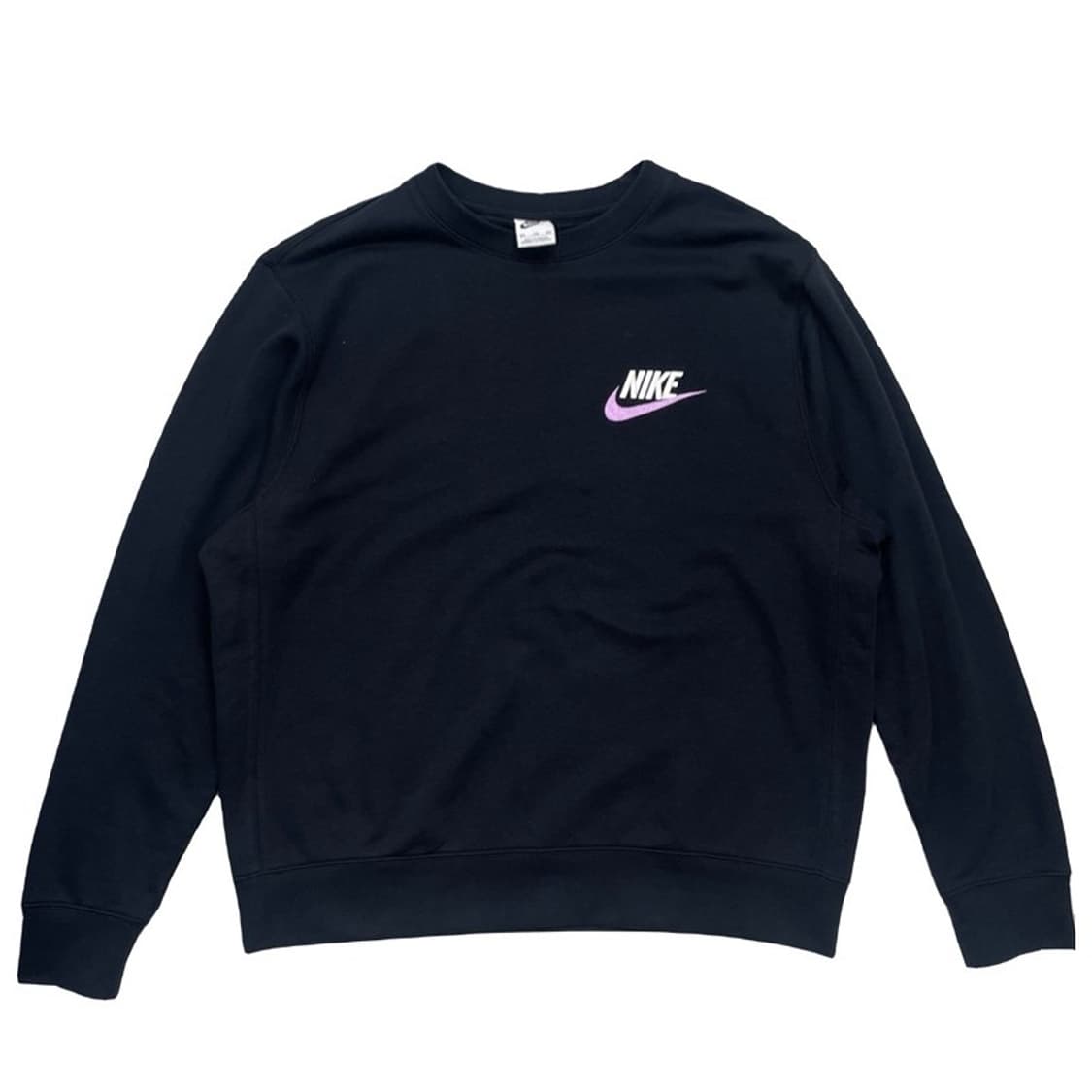 NIKE 자수 로고 맨투맨 블랙 110 상품이미지1
