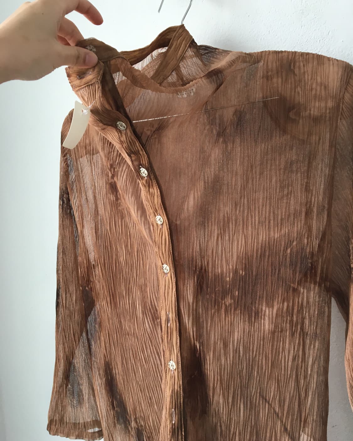 Dyed pleats high neck blouse 상품이미지4