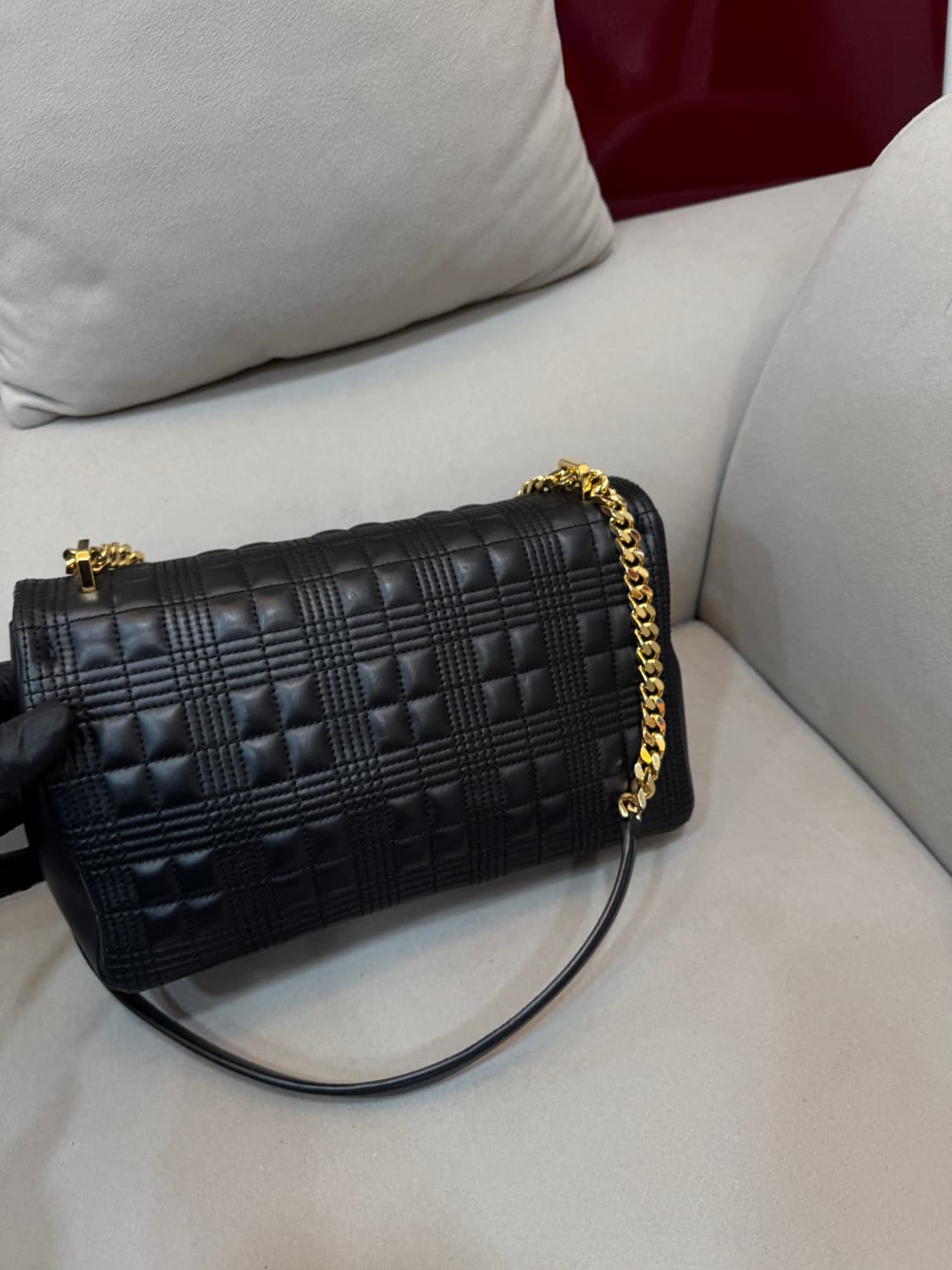 버버리 퀄티드 롤라백  상품이미지7