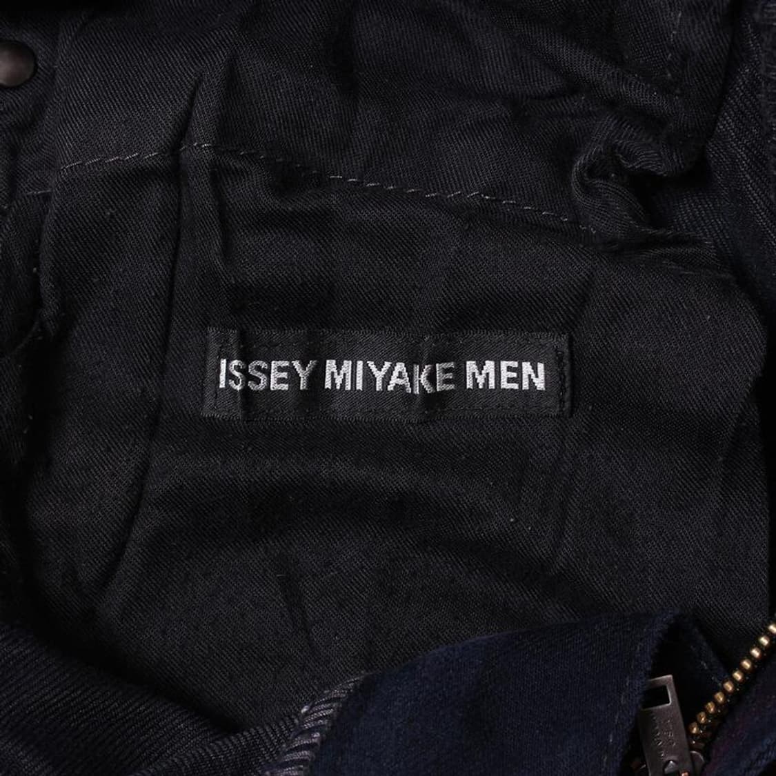 이세이미야케 맨 주름가공 팬츠 상품이미지7