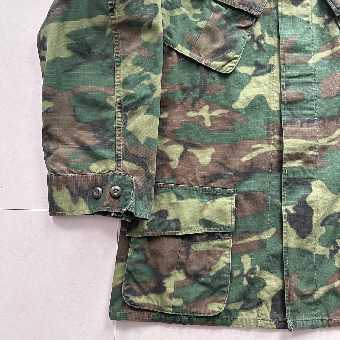 60s 미군 오리지널 베트남전 ERDL 패턴 정글 퍼티그 자켓 미디움 롱 상품이미지4