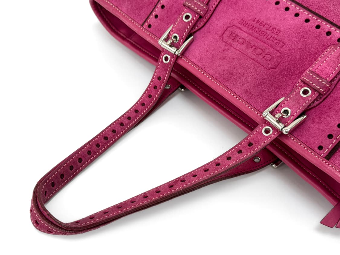 코치 펀칭 디테일 스웨이드 토트백 상품이미지6